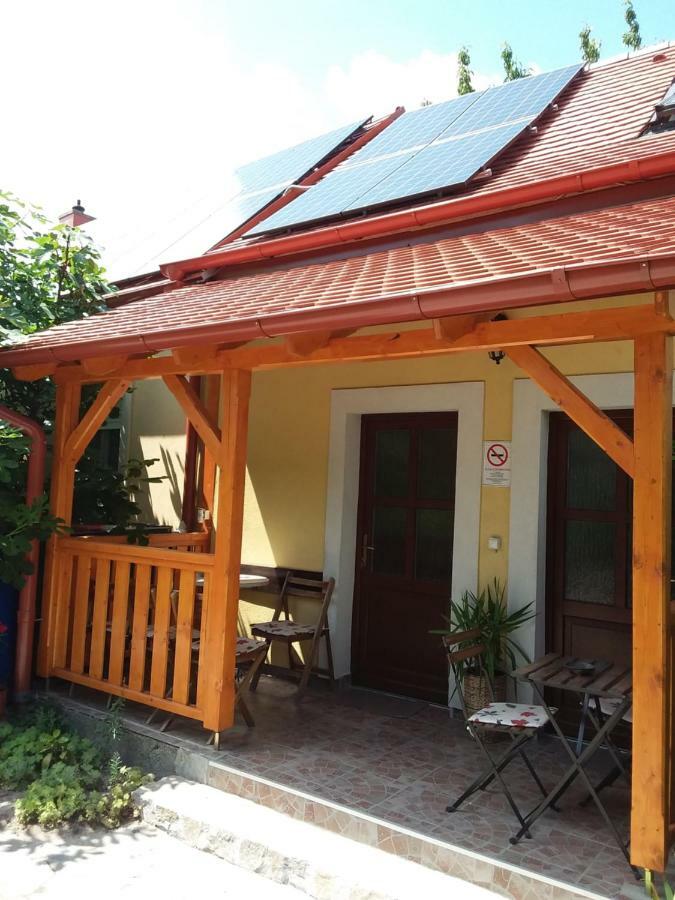 Szentesi Panzio Bed & Breakfast Fertorakos Exterior photo